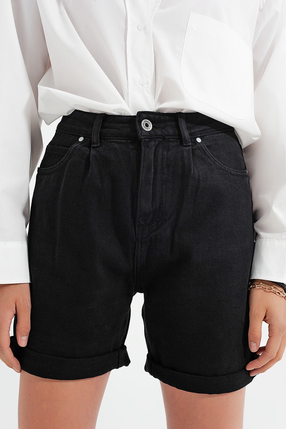 Denim Mom Shorts in Black