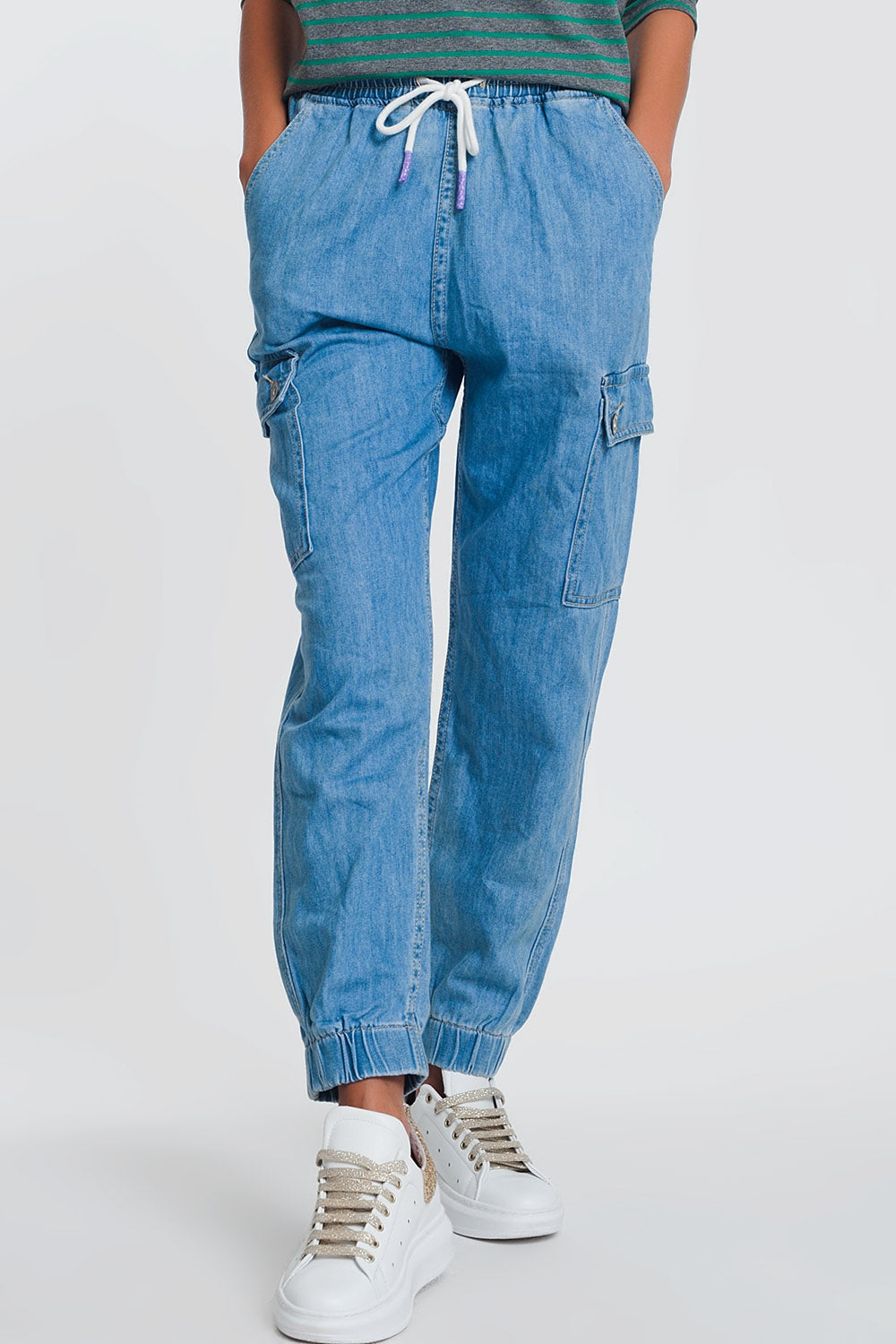 Lightweight Denim Jogger With Pockets in Light Denim