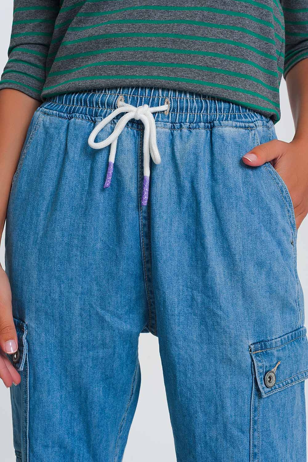 Lightweight Denim Jogger With Pockets in Light Denim